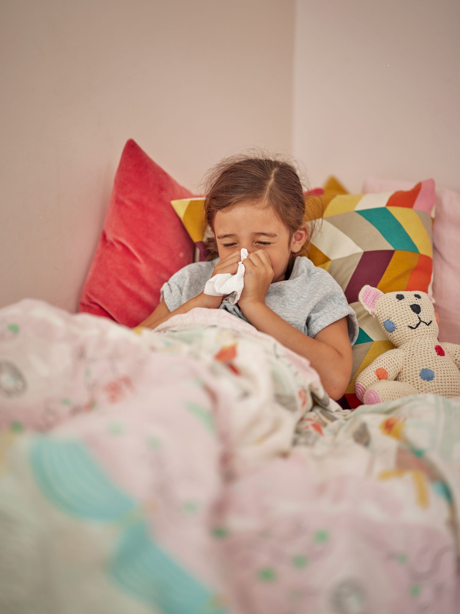 Child suffering respiratory viruses due to household dust