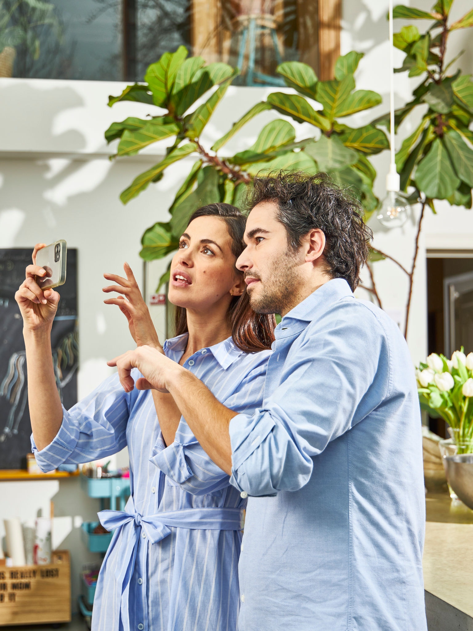 A couple using the 3D app