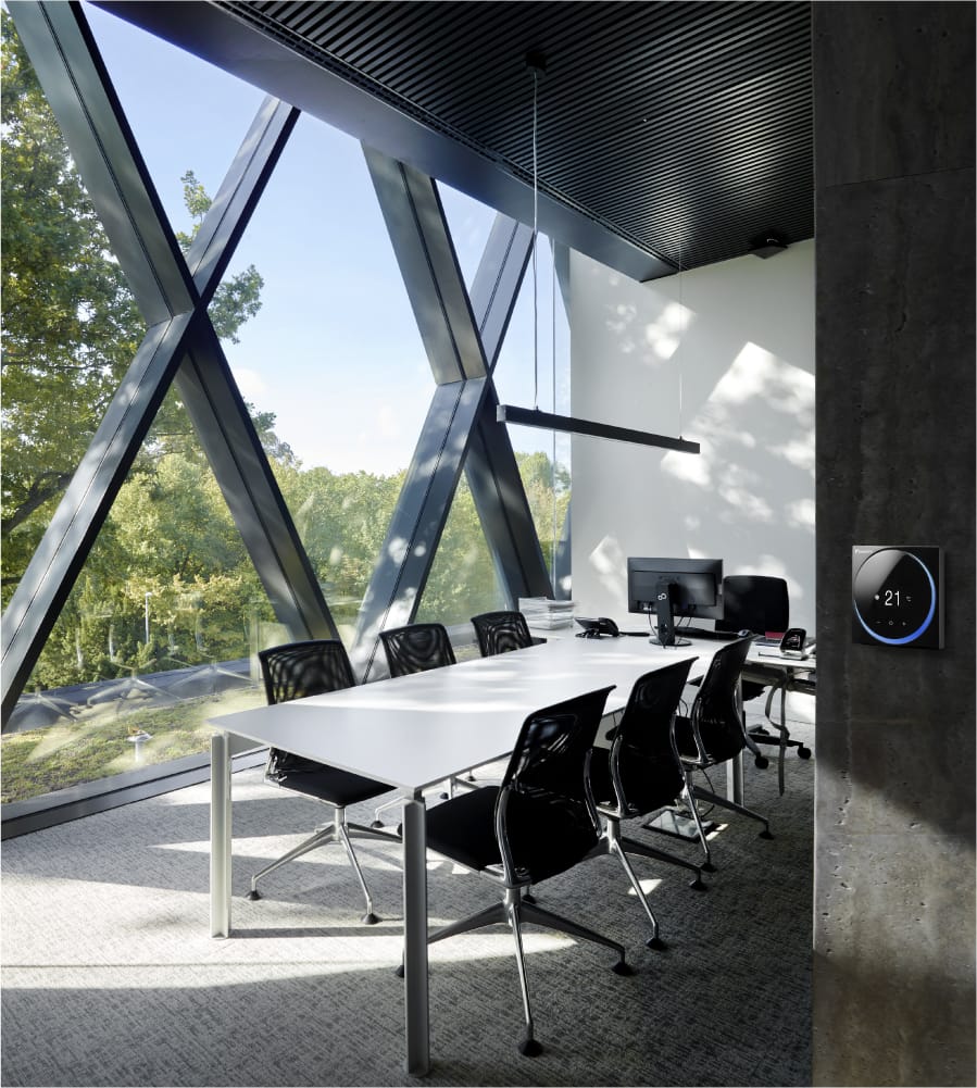 Black Madoka in meeting room